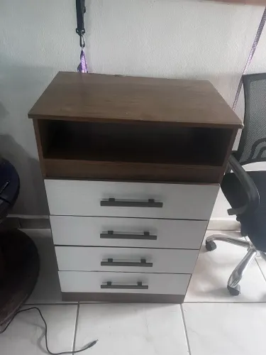 Comoda 4 Gavetas