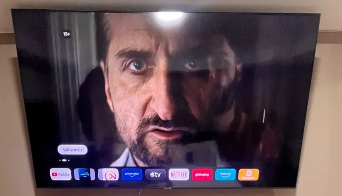 TV SAMSUNG 75 COM GIRO VISÃO ARTICULADO