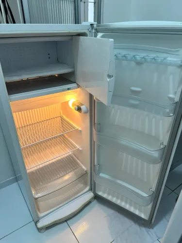 Geladeira Consul Degelo Seco 261L