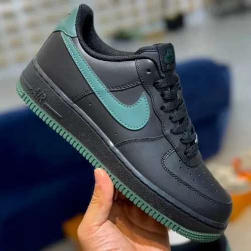 Nike Air Force Black Green tamanho 43