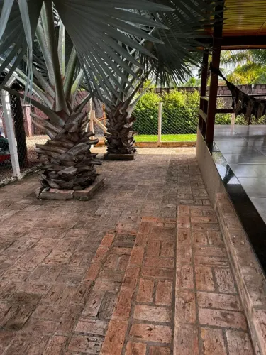 Casa em Condomínio com 2 Quarto(s) e 2 banheiro(s) para Alugar, 500 m² por R$ 1666 / Mês