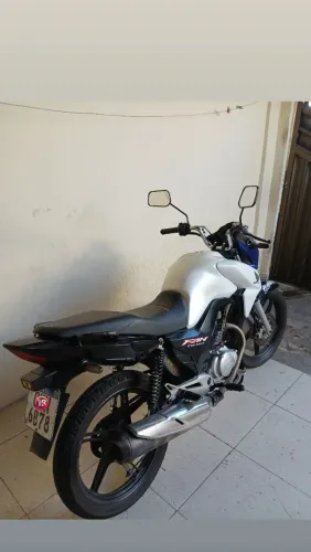 Vendo titan 150 2014