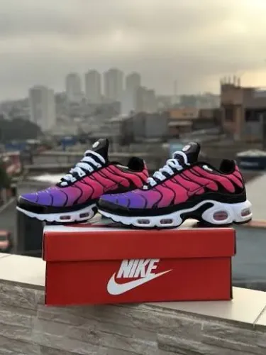 Tênis Nike Air Max Plus Dusk