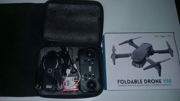 Drone HD V88 dobrável
