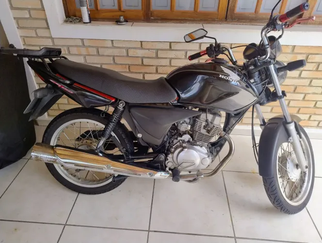 Moto Titan 150