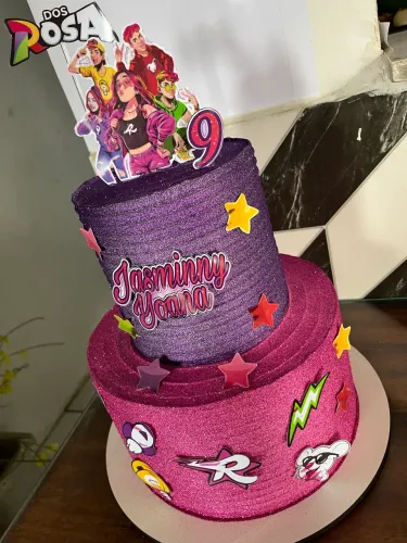 Bolo de  andar, kit festa ? 
