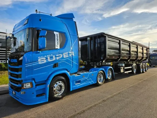 Scania R460 6x2 Super Ano 24 Baixo Km + 4 Eixo Basculante Librelato Ano 26 55m³ com pneu