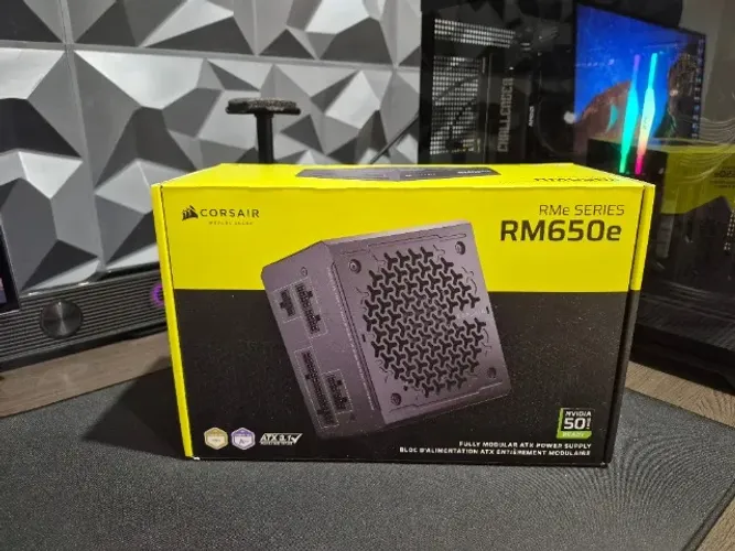 Fonte Corsair RM650E 650w Gold FULL Modular (Muito nova) - Completa com NF