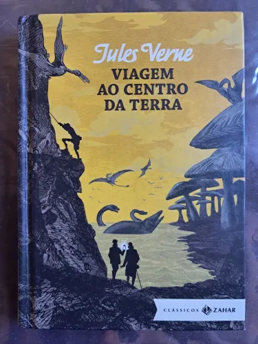 Livro Viagem Ao Centro Da Terra - Jules Verne (Zahar Bolso De Luxo)