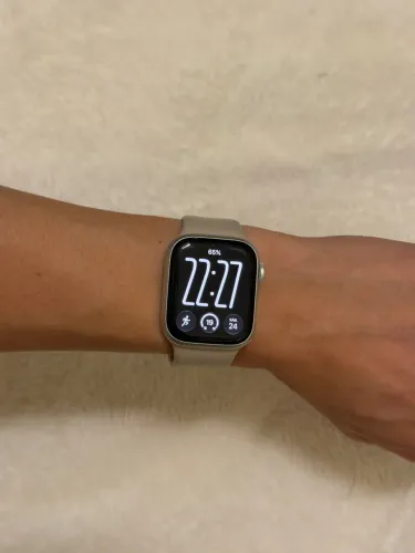 Apple Watch - série 9 GPS- 41 mm