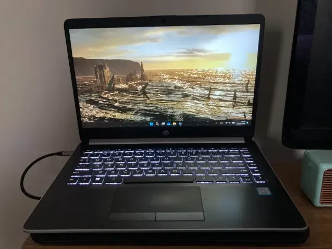 Notebook HP i3 8ª Geração | 16GB RAM | SSD 128GB | Full HD | Impecável