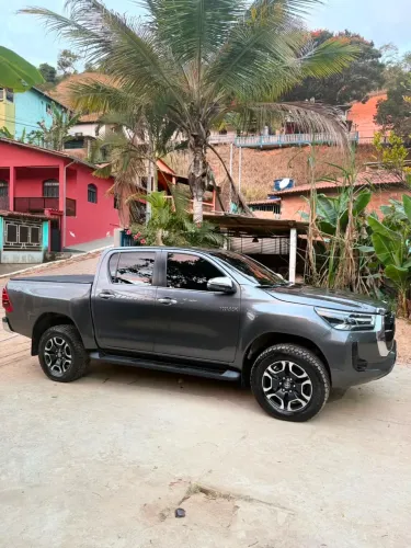 Toyota Hilux CD SRX 4X4 2.8 TDI 16V Diesel Aut. 2021