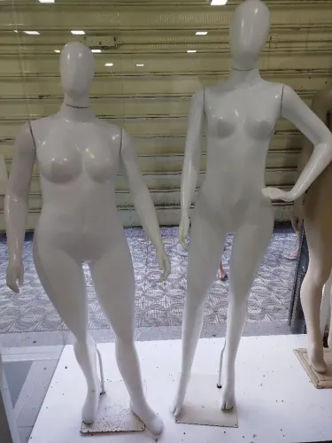 Manequim feminino 