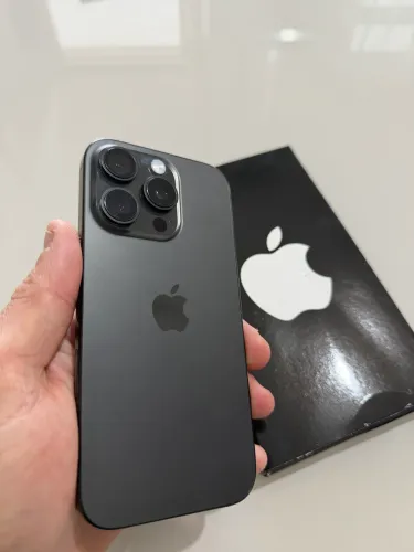 IPhone 16 Pro 256gb impecável com carregador
