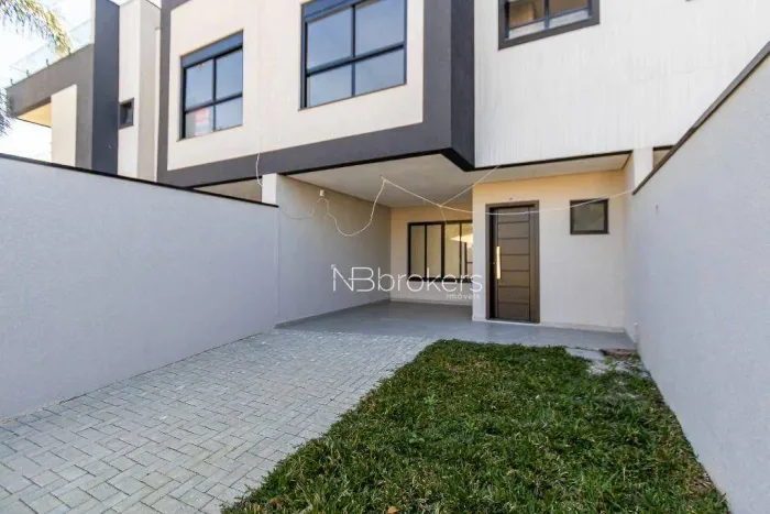 Sobrado triplex Cajuru