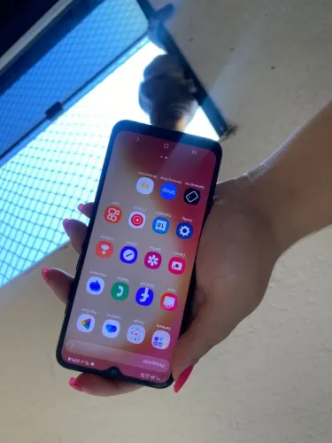 Samsung A04e nao tá pegando chip 