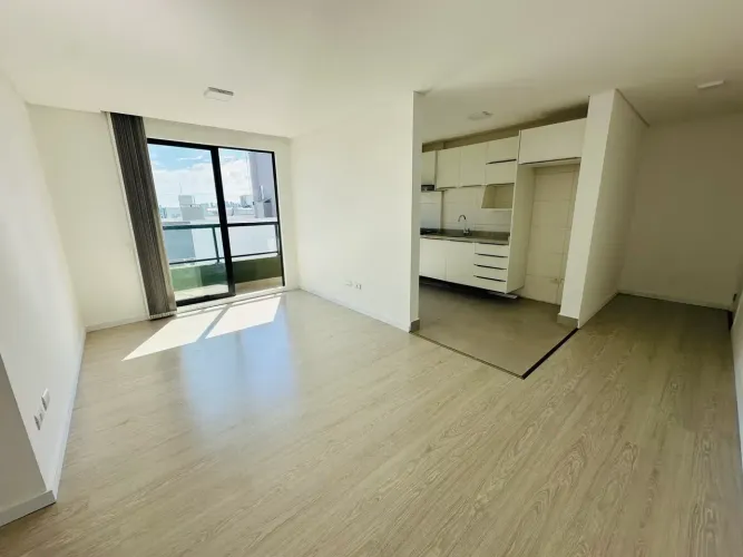 Apartamento ensolarado, semimobiliado, 2 quartos (suíte), 2 vagas, no Vila Izabel!