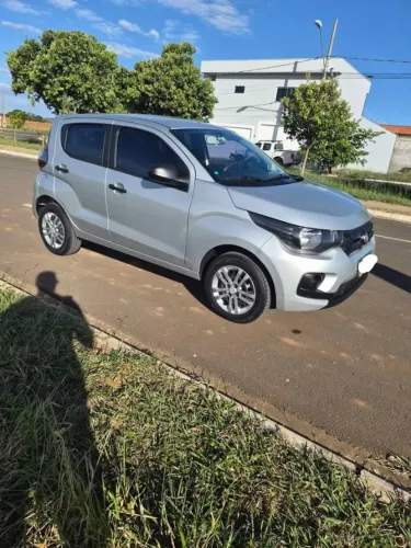 Fiat Mobi Like 1.0 Fire Flex 5P. 2019
