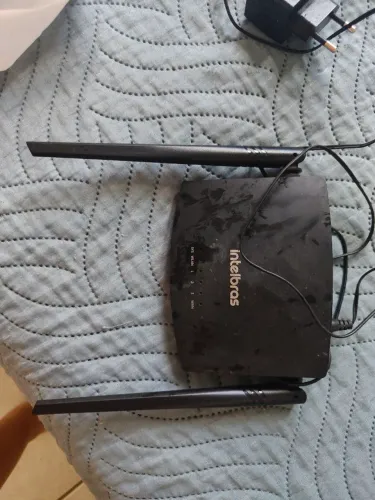 Roteador Wireless Intelbras RF 301K (300 Mbps, 2 antenas fixas de 5 dBi).