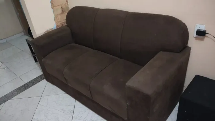 Vendo sofá de 3 lugares