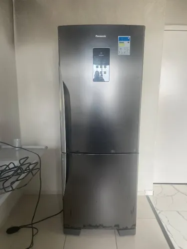 Geladeira Panasonic frost free inverter