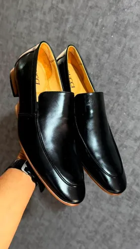 SAPATOS SOCIAL DE COURO ( GUUCcCII )