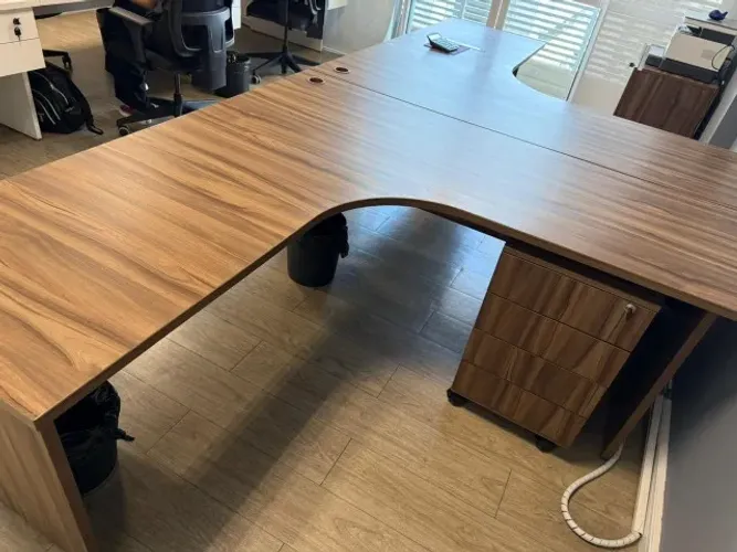 mesa escritório + gaveteiro