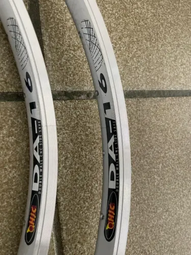 Par de Aros 700C HJC DA-16S prata 36 furos. (NOVOS)