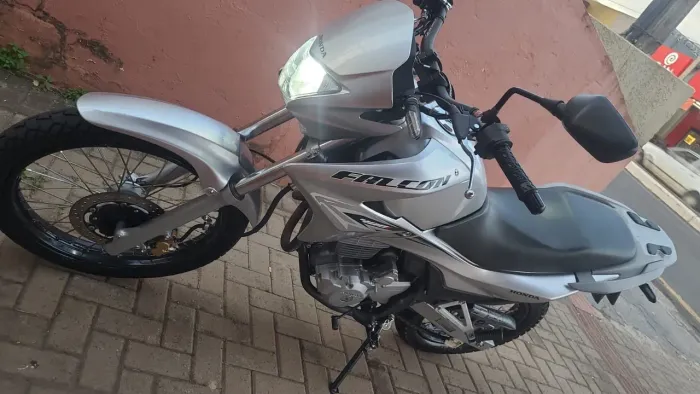 Honda NX 400i Falcon