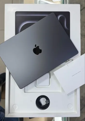 Macbook pro m4 14 polegadas 16gb / 512gb LOJA FÍSICA garantia até 10/09/2027 ( 16 / 512 )