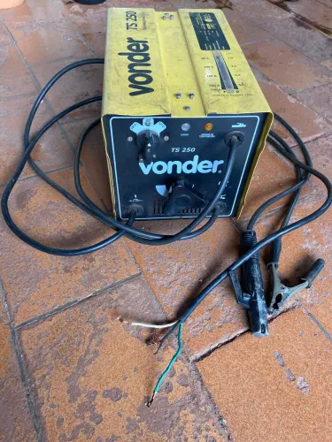 Máquina de solda vi volt