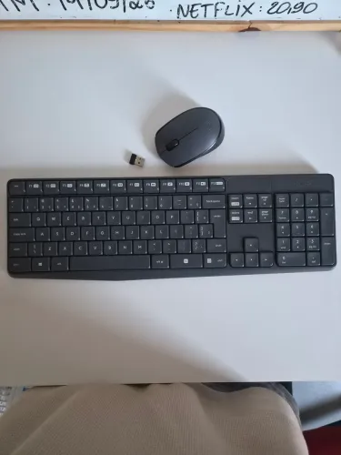 MOUSE E TECLADO SEM FIO LOGITEC