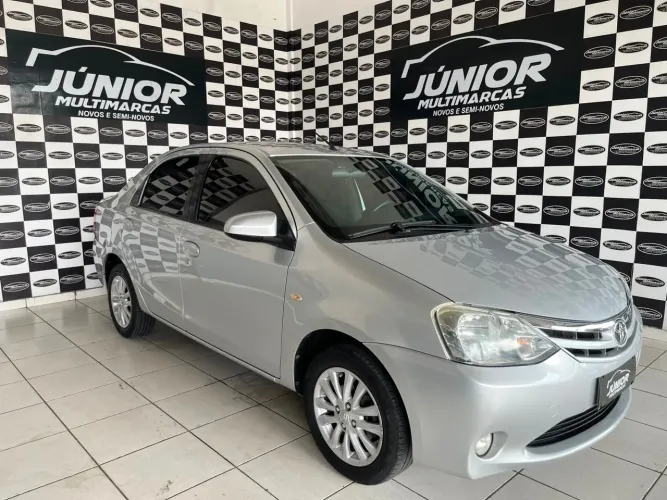 Toyota Etios XLS Sedan 1.5 Flex 16V 4P Mec. 2014