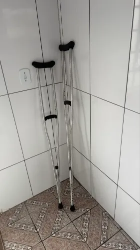Muleta semi-nova usei pouco