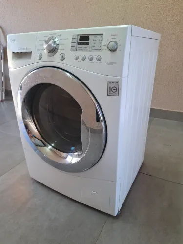 Máquina de lavar e secar