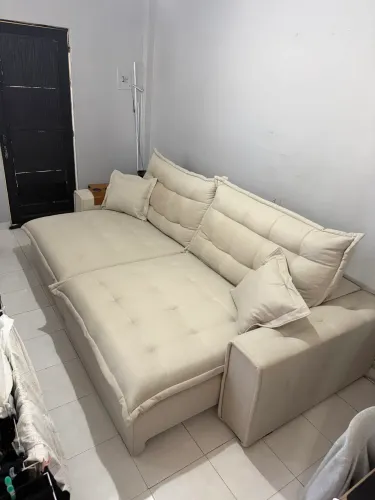 Sofá muito espaçoso e confortável (retrátil e reclinável)