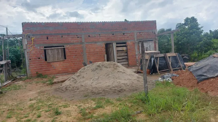 Sítio próximo ao portal de Humaitá com Casa em construção ACEITO TROCA COM VOLTA 
