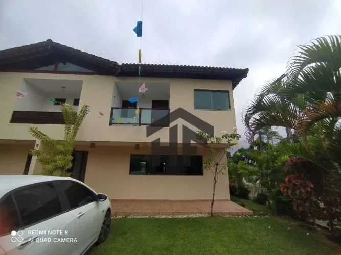 Casa de 142m² para alugar, com 2 pavimentos e 3 quartos (2 suítes), localizada em Guabirab