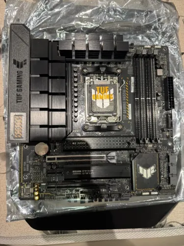 Vendo Placa-Mãe ASUS-TUF B650m PLUS