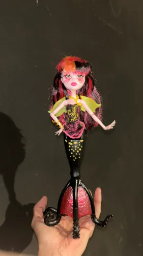 Draculaura linha Great Scarrier