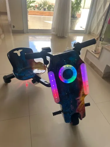 Triciclo elétrico infantil - Drift
