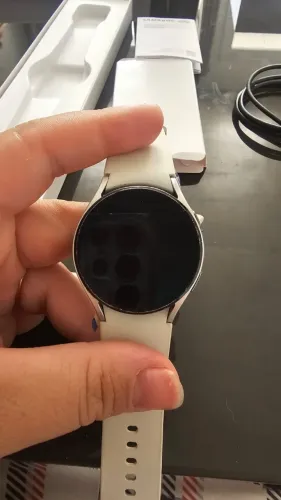 Samsung galaxy watch 4 prata