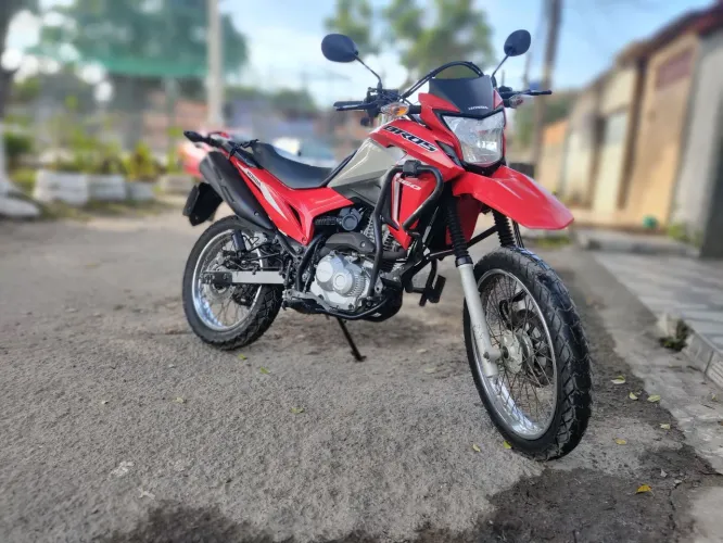 Bros 160 . PARA VENDER RÁPIDO.