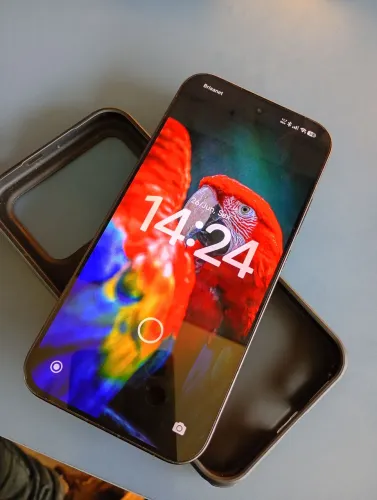 Poco F8 pro
