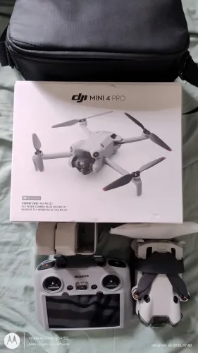 Dji mini 4 pro fly more combo
