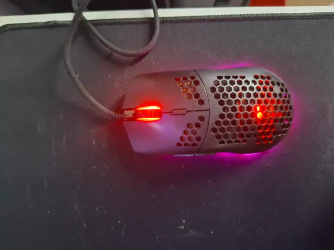 Mouse Gamer conservado e em perfeito estado