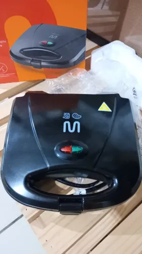 Sanduicheira grill 