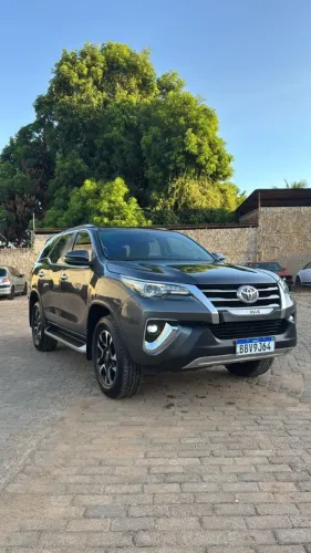 Toyota Hilux SW4 SRX 4X4 2.8 TDI 16V Dies. Aut. 2018