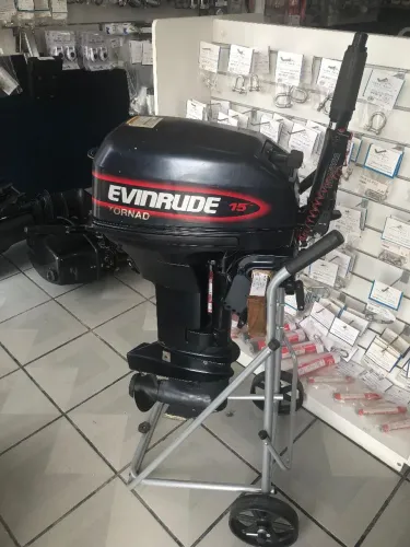 EVINRUDE TORNADO 15hp - motor de popa usado 