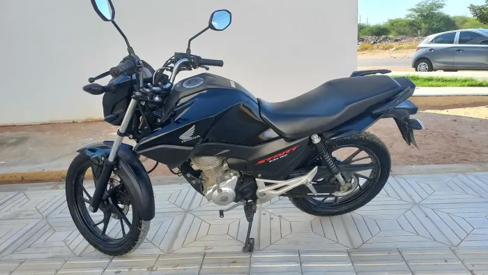 Start 2025, 28 mil km, único dono, 2026 pago